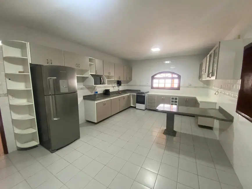 Foto 9 de Casa com 4 quartos à venda, 360m2 em Jardim Excelsior, Cabo Frio - RJ