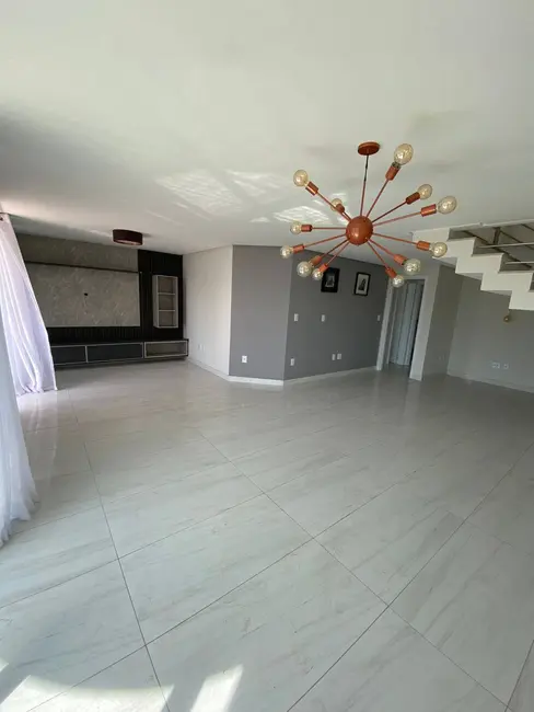 Foto 4 de Cobertura com 4 quartos à venda, 300m2 em Braga, Cabo Frio - RJ