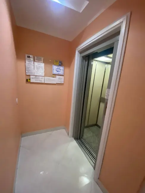 Foto 2 de Apartamento com 2 quartos à venda, 54m2 em Centro, Cabo Frio - RJ