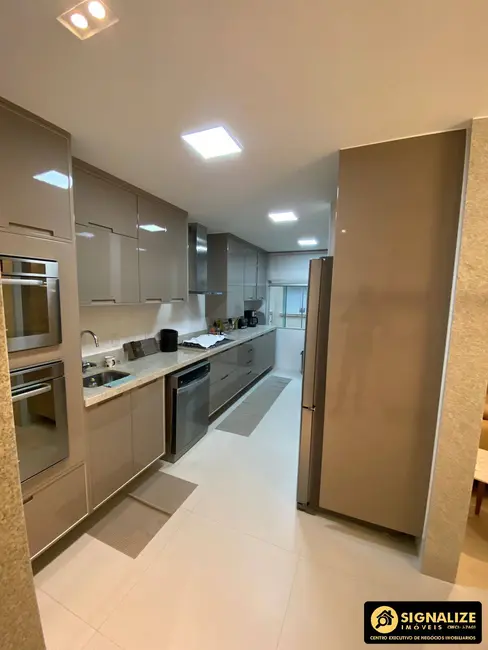 Apartamento com 3 quartos à venda, 182m2 em Vila Nova, Cabo Frio - RJ - imagem 8 Foto 8 de Apartamento com 3 quartos à venda, 182m2 em Vila Nova, Cabo Frio - RJ