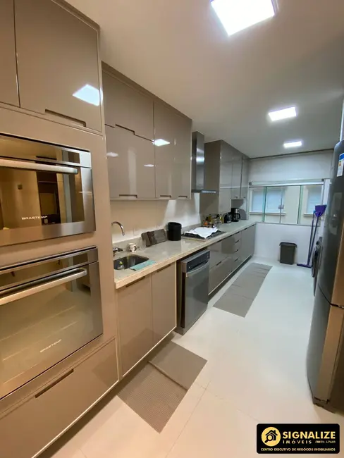 Apartamento com 3 quartos à venda, 182m2 em Vila Nova, Cabo Frio - RJ - imagem 7 Foto 7 de Apartamento com 3 quartos à venda, 182m2 em Vila Nova, Cabo Frio - RJ