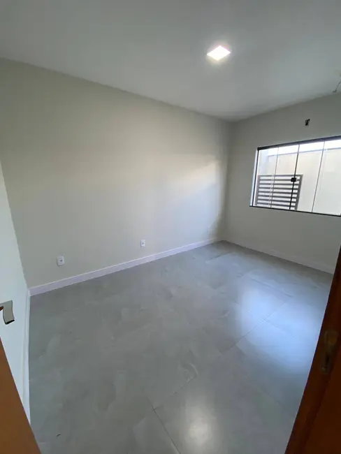 Foto 8 de Casa de Condomínio com 3 quartos à venda, 252m2 em Nova São Pedro, Sao Pedro Da Aldeia - RJ