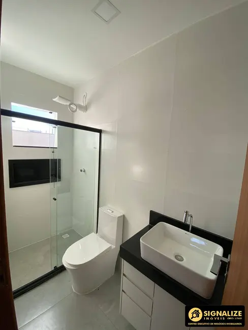 Foto 9 de Casa de Condomínio com 3 quartos à venda, 252m2 em Nova São Pedro, Sao Pedro Da Aldeia - RJ