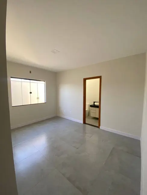 Foto 6 de Casa de Condomínio com 3 quartos à venda, 252m2 em Nova São Pedro, Sao Pedro Da Aldeia - RJ