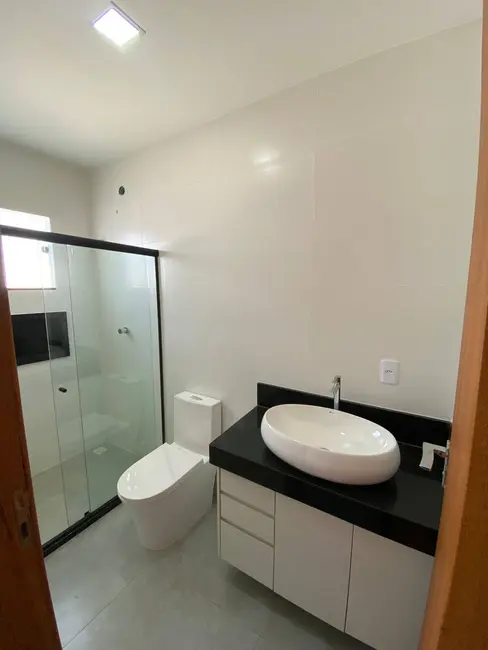 Foto 5 de Casa de Condomínio com 3 quartos à venda, 252m2 em Nova São Pedro, Sao Pedro Da Aldeia - RJ