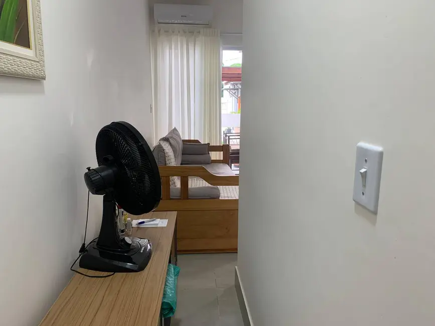 Foto 3 de Casa com 4 quartos à venda, 120m2 em Parque Balneário São Francisco, Cabo Frio - RJ