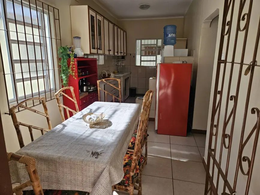 Casa de Condomínio com 3 quartos à venda, 180m2 em Vila Nova, Cabo Frio - RJ - imagem 8 Foto 8 de Casa de Condomínio com 3 quartos à venda, 180m2 em Vila Nova, Cabo Frio - RJ