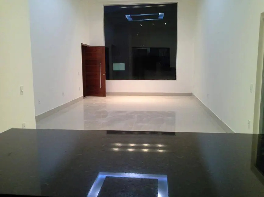 Foto 4 de Casa de Condomínio com 3 quartos à venda, 300m2 em Ogiva, Cabo Frio - RJ