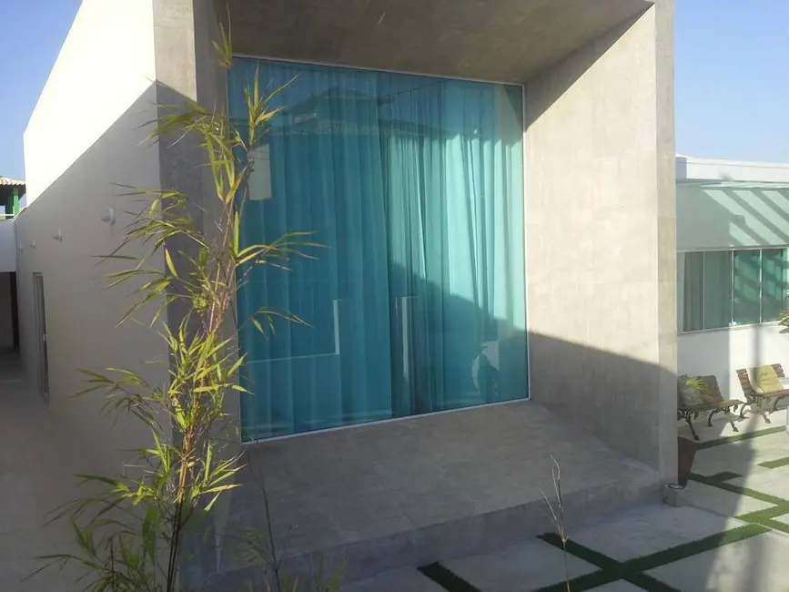 Foto 2 de Casa de Condomínio com 3 quartos à venda, 300m2 em Ogiva, Cabo Frio - RJ