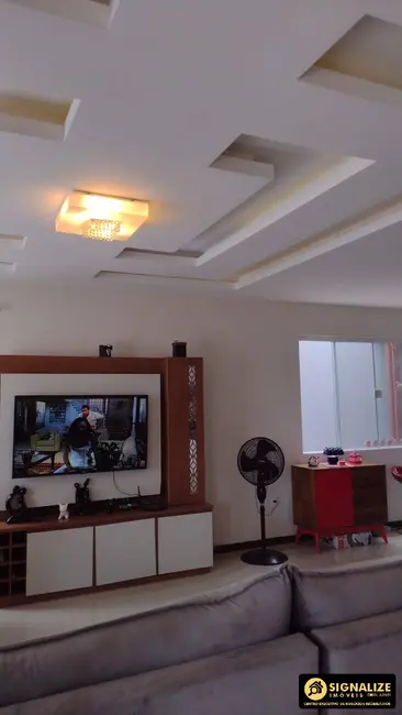 Casa de Condomínio com 3 quartos à venda, 300m2 em Ogiva, Cabo Frio - RJ - imagem 5 Foto 5 de Casa de Condomínio com 3 quartos à venda, 300m2 em Ogiva, Cabo Frio - RJ