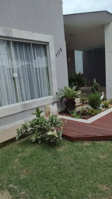 Foto 1 de Casa de Condomínio com 3 quartos à venda, 300m2 em Ogiva, Cabo Frio - RJ