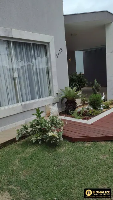Foto 1 de Casa de Condomínio com 3 quartos à venda, 300m2 em Ogiva, Cabo Frio - RJ