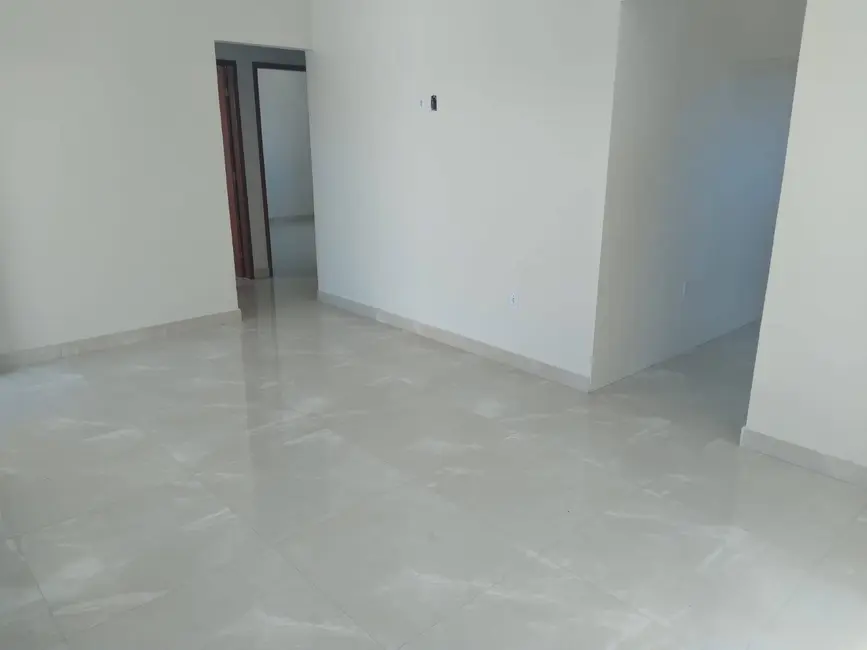 Foto 2 de Casa com 3 quartos à venda, 200m2 em Balneário São Pedro, Sao Pedro Da Aldeia - RJ