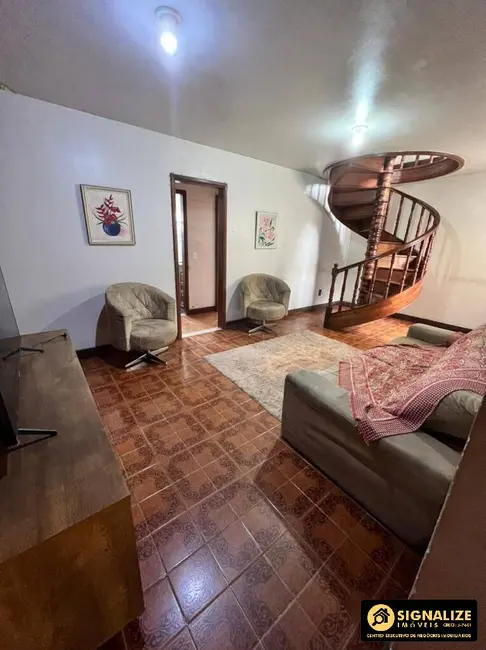 Foto 2 de Casa com 6 quartos para alugar, 200m2 em Centro, Cabo Frio - RJ