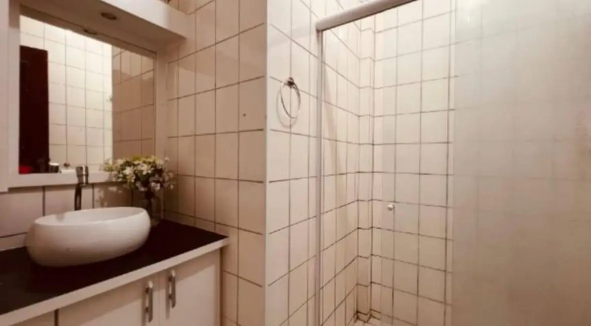 Foto 9 de Casa de Condomínio com 2 quartos à venda, 68m2 em Ogiva, Cabo Frio - RJ