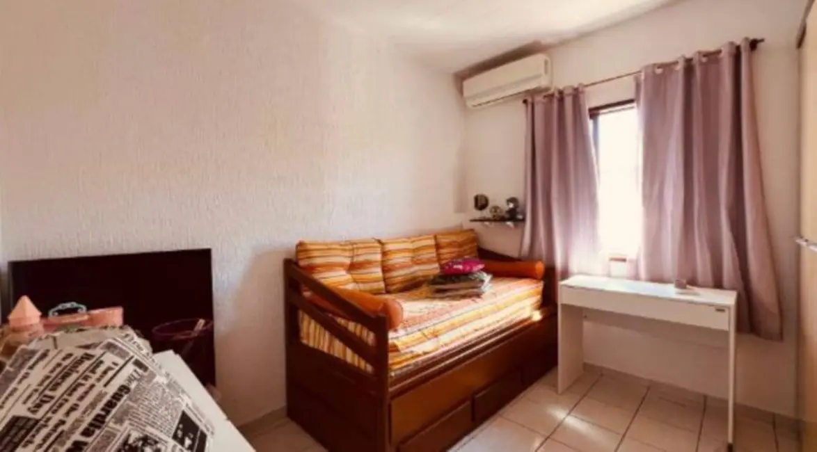 Foto 8 de Casa de Condomínio com 2 quartos à venda, 68m2 em Ogiva, Cabo Frio - RJ