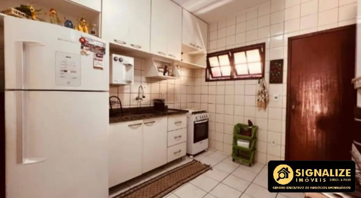 Foto 6 de Casa de Condomínio com 2 quartos à venda, 68m2 em Ogiva, Cabo Frio - RJ