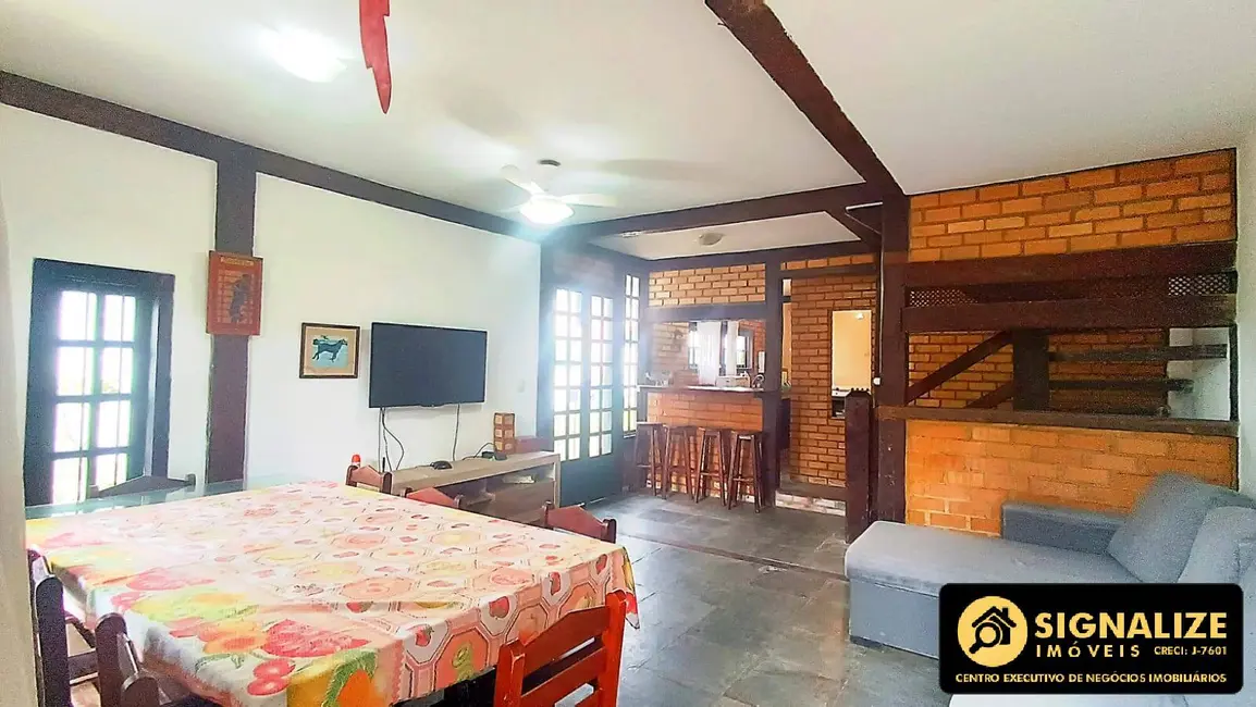 Foto 5 de Casa com 4 quartos à venda, 180m2 em Ogiva, Cabo Frio - RJ