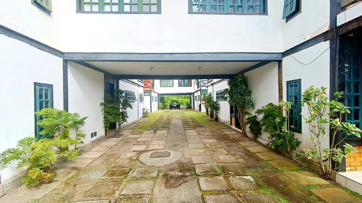 Foto 3 de Casa com 4 quartos à venda, 180m2 em Ogiva, Cabo Frio - RJ