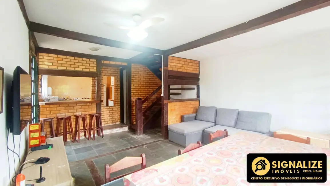 Foto 4 de Casa com 4 quartos à venda, 180m2 em Ogiva, Cabo Frio - RJ