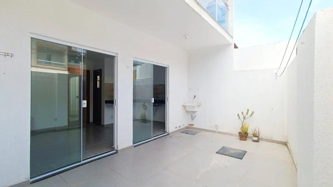 Foto 1 de Apartamento com 1 quarto à venda, 24m2 em Cajueiro, Cabo Frio - RJ