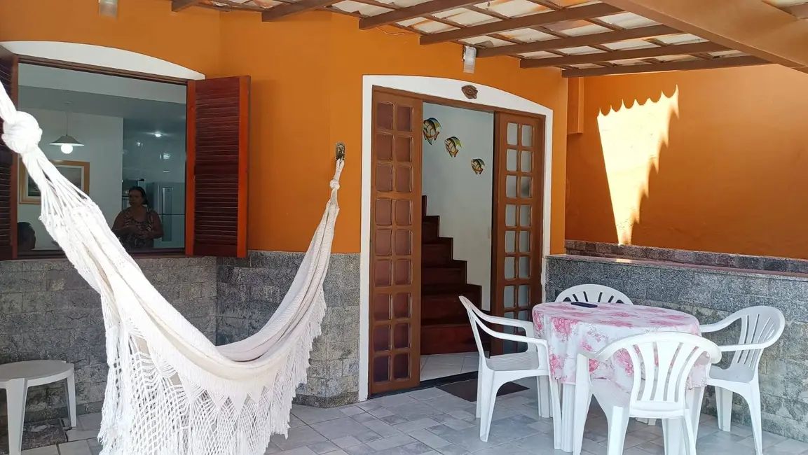 Foto 1 de Casa de Condomínio com 2 quartos à venda, 82m2 em Peró, Cabo Frio - RJ