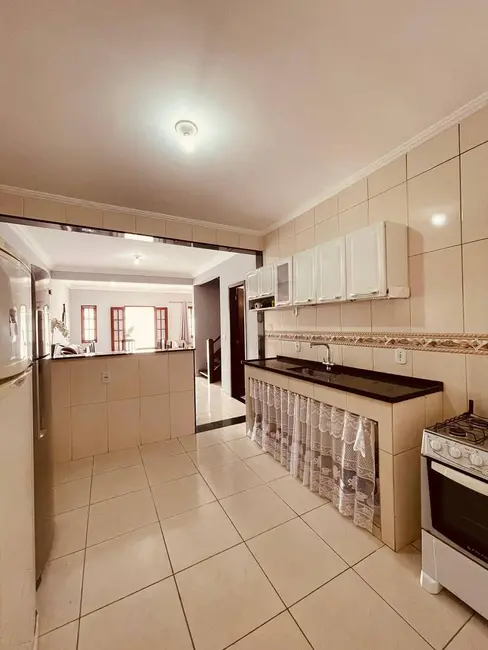 Foto 6 de Casa de Condomínio com 5 quartos à venda, 179m2 em Ogiva, Cabo Frio - RJ