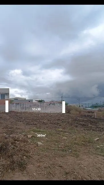 Foto 2 de Terreno / Lote à venda, 360m2 em Cabo Frio - RJ