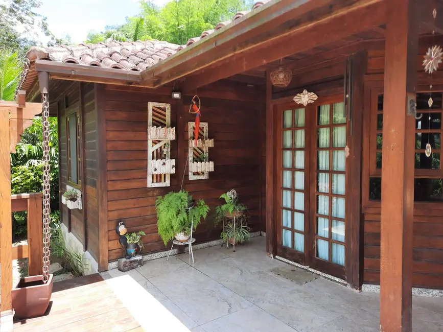 Foto 3 de Sítio / Rancho com 3 quartos à venda, 908m2 em Macae - RJ