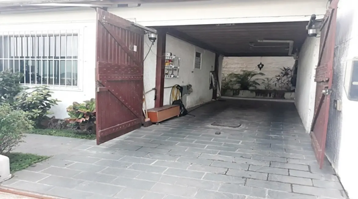 Foto 7 de Casa com 3 quartos à venda, 226m2 em Braga, Cabo Frio - RJ