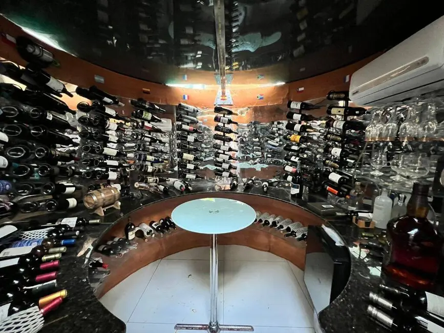 Foto 6 de Casa com 5 quartos à venda, 1000m2 em Gamboa, Cabo Frio - RJ