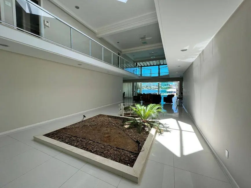 Foto 4 de Casa com 5 quartos à venda, 1000m2 em Gamboa, Cabo Frio - RJ