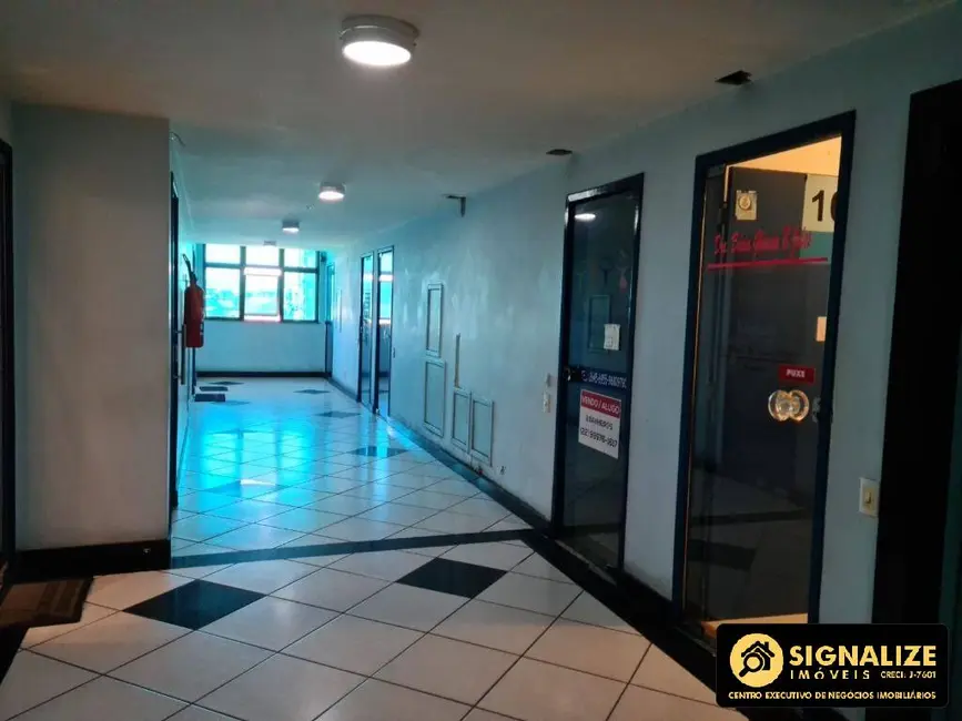 Sala Comercial à venda, 40m2 em Centro, Cabo Frio - RJ - imagem 8 Foto 8 de Sala Comercial à venda, 40m2 em Centro, Cabo Frio - RJ