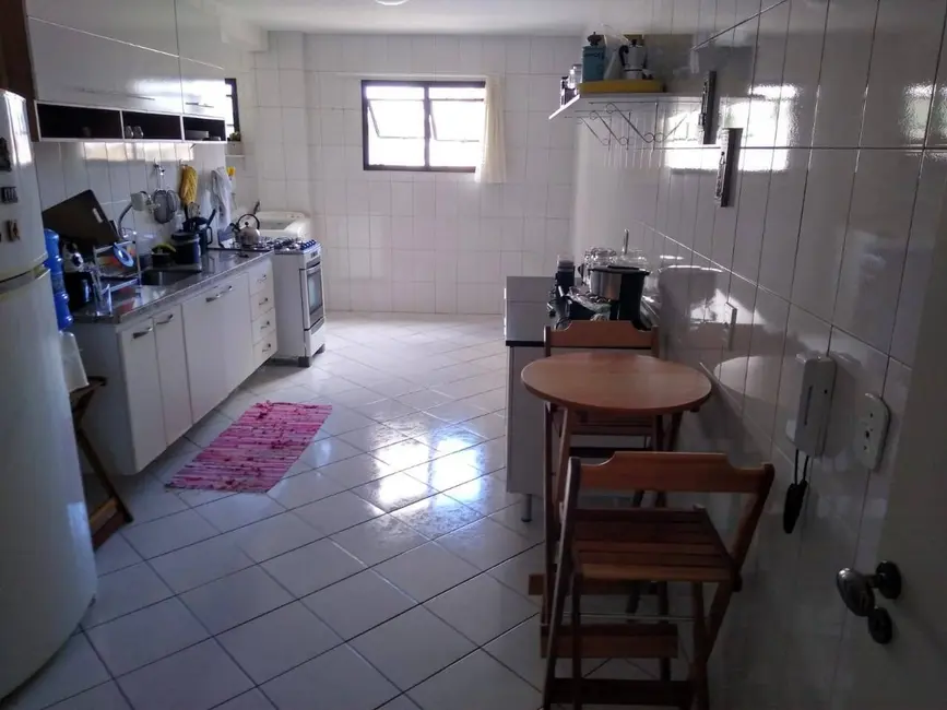 Foto 4 de Apartamento com 2 quartos à venda, 75m2 em Braga, Cabo Frio - RJ
