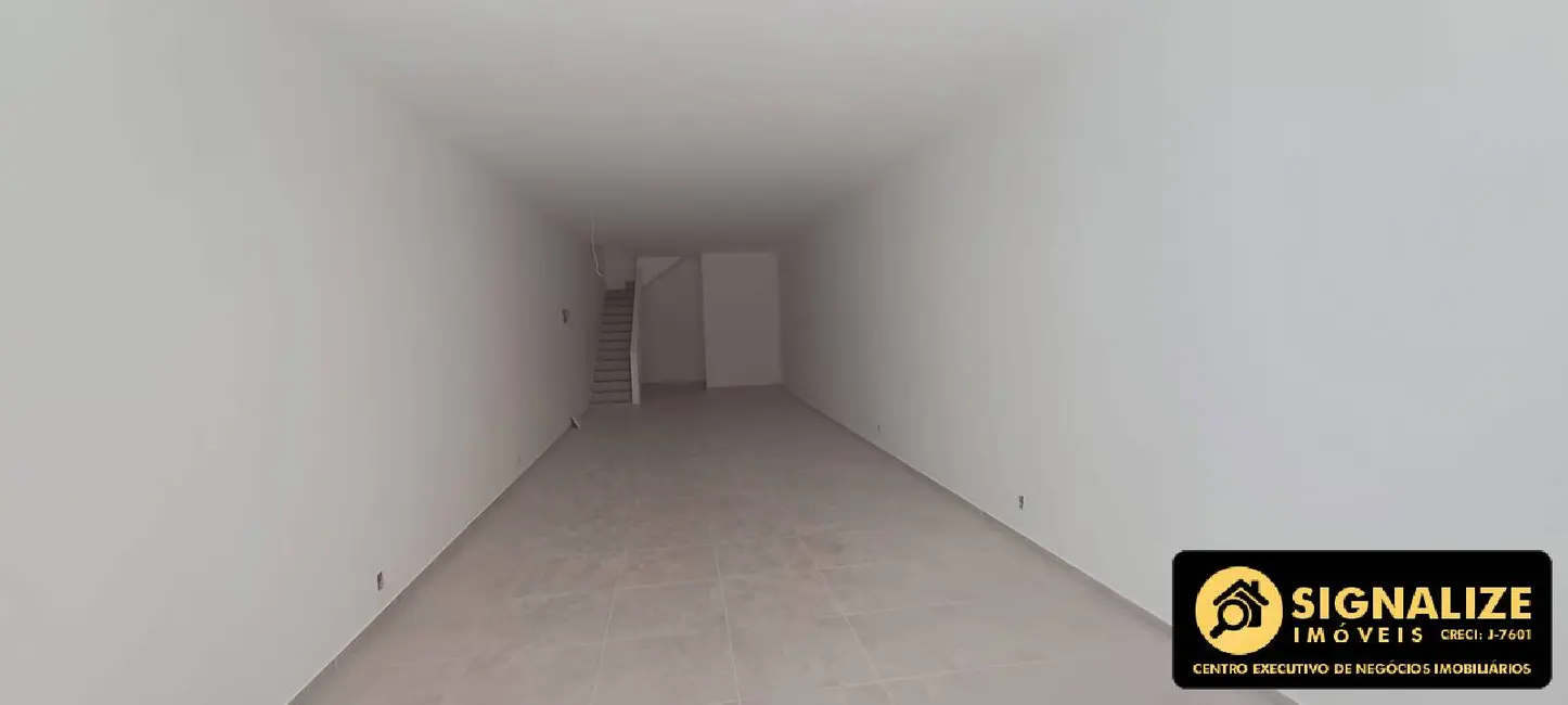 Loja para alugar, 180m2 em Centro, Cabo Frio - RJ - imagem 3 Foto 3 de Loja para alugar, 180m2 em Centro, Cabo Frio - RJ