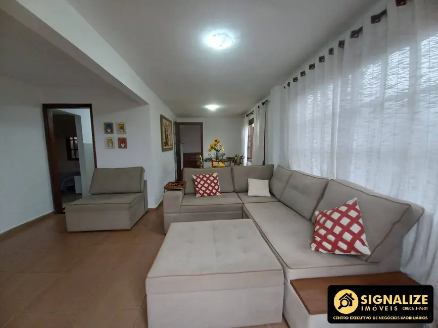 Foto 1 de Casa com 3 quartos à venda, 649m2 em Reserva do Peró, Cabo Frio - RJ