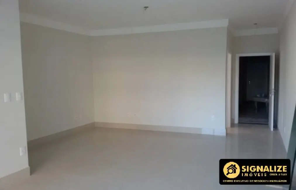 Casa de Condomínio com 3 quartos à venda, 268m2 em Fluminense, Sao Pedro Da Aldeia - RJ - imagem 1 Foto 1 de Casa de Condomínio com 3 quartos à venda, 268m2 em Fluminense, Sao Pedro Da Aldeia - RJ