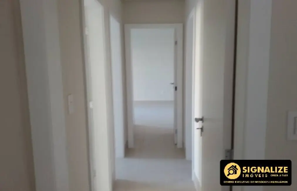 Casa de Condomínio com 3 quartos à venda, 268m2 em Fluminense, Sao Pedro Da Aldeia - RJ - imagem 8 Foto 8 de Casa de Condomínio com 3 quartos à venda, 268m2 em Fluminense, Sao Pedro Da Aldeia - RJ
