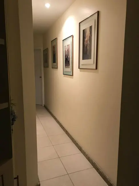 Foto 6 de Apartamento com 3 quartos à venda, 185m2 em Centro, Cabo Frio - RJ