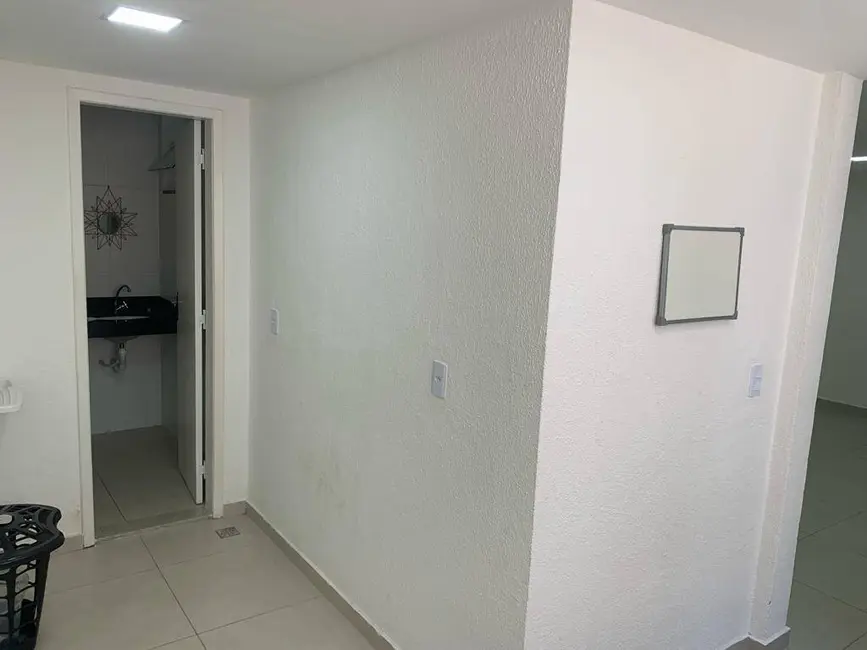 Apartamento com 1 quarto para alugar, 40m2 em Jardim Flamboyant, Cabo Frio - RJ - imagem 9 Foto 9 de Apartamento com 1 quarto para alugar, 40m2 em Jardim Flamboyant, Cabo Frio - RJ