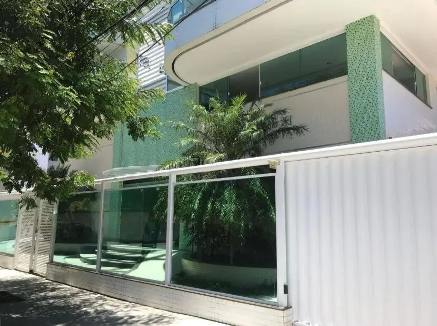 Foto 1 de Apartamento com 3 quartos à venda, 127m2 em Cabo Frio - RJ