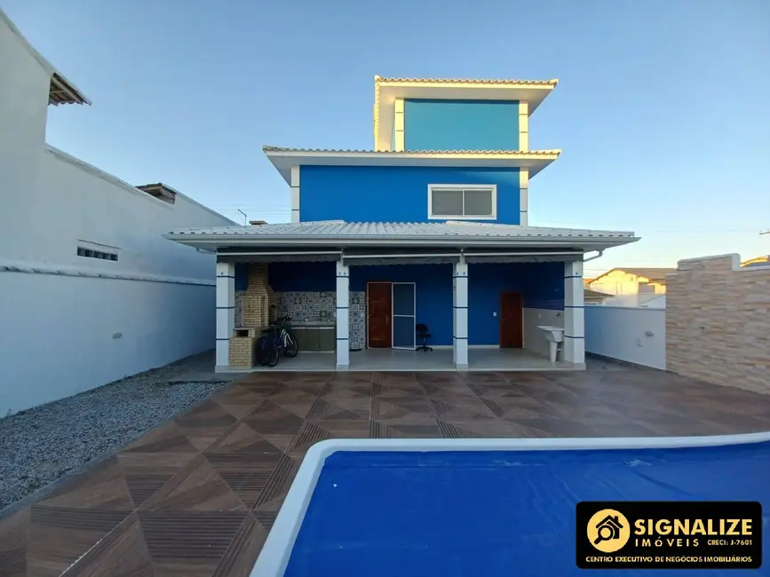 Foto 2 de Casa de Condomínio com 3 quartos à venda, 170m2 em Peró, Cabo Frio - RJ