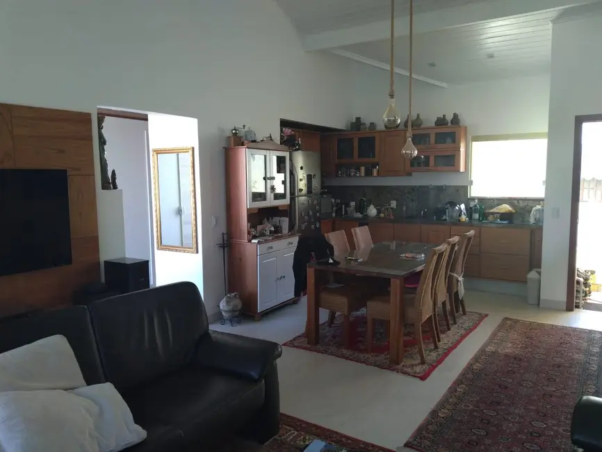 Foto 4 de Casa com 4 quartos à venda, 129m2 em Braga, Cabo Frio - RJ