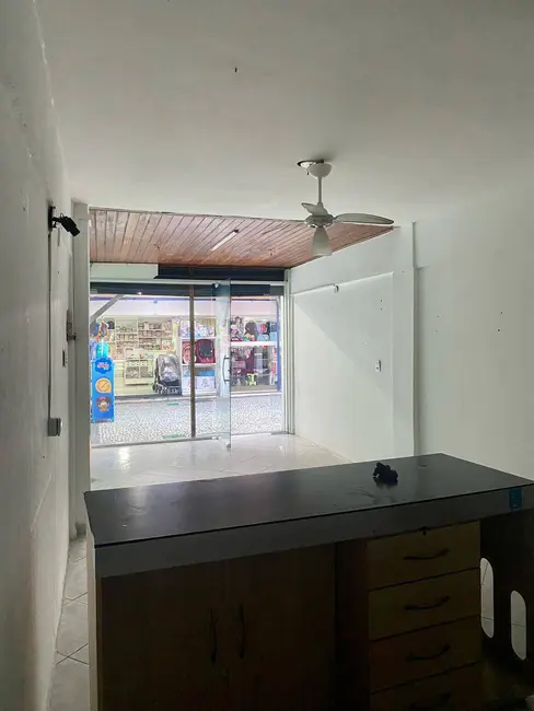 Foto 2 de Loja à venda, 60m2 em Centro, Cabo Frio - RJ