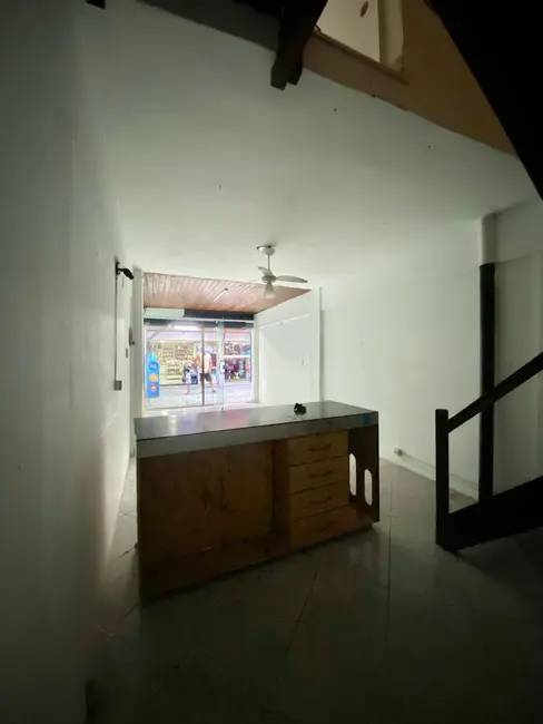 Foto 3 de Loja à venda, 60m2 em Centro, Cabo Frio - RJ