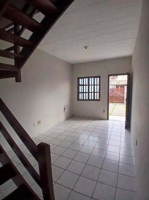 Foto 6 de Casa de Condomínio com 2 quartos à venda, 68m2 em Ogiva, Cabo Frio - RJ