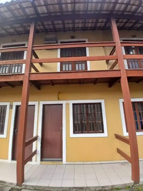 Foto 1 de Casa de Condomínio com 2 quartos à venda, 68m2 em Ogiva, Cabo Frio - RJ