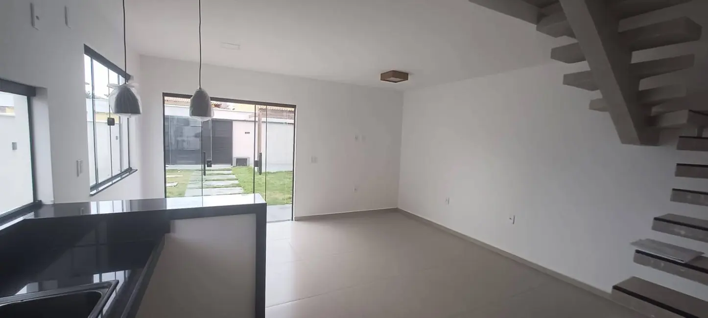 Foto 8 de Casa com 3 quartos à venda, 150m2 em Cabo Frio - RJ