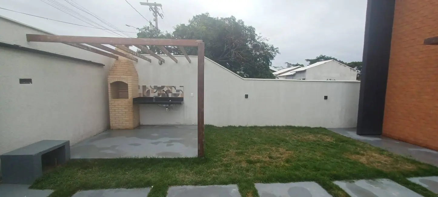 Foto 4 de Casa com 3 quartos à venda, 150m2 em Cabo Frio - RJ