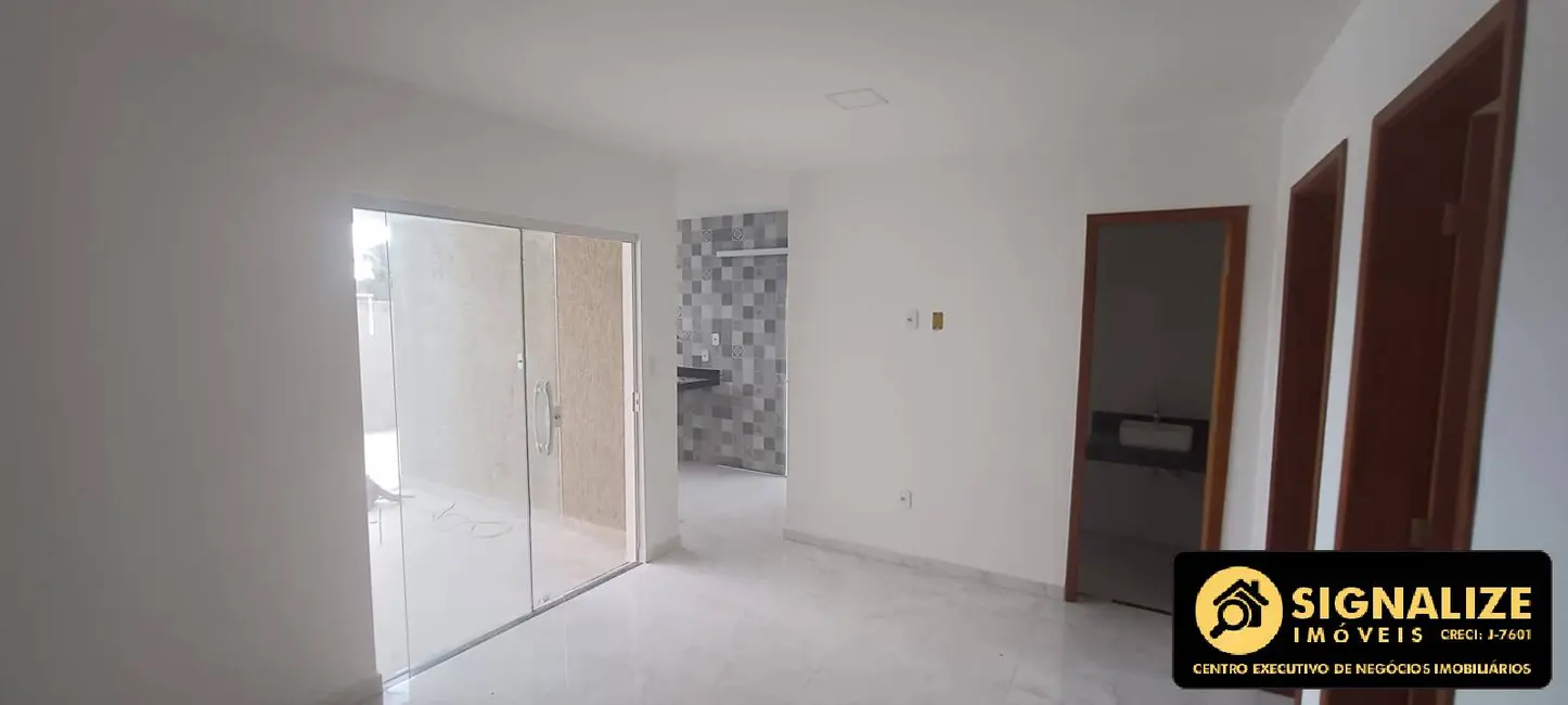 Foto 2 de Casa com 2 quartos à venda, 120m2 em Cabo Frio - RJ